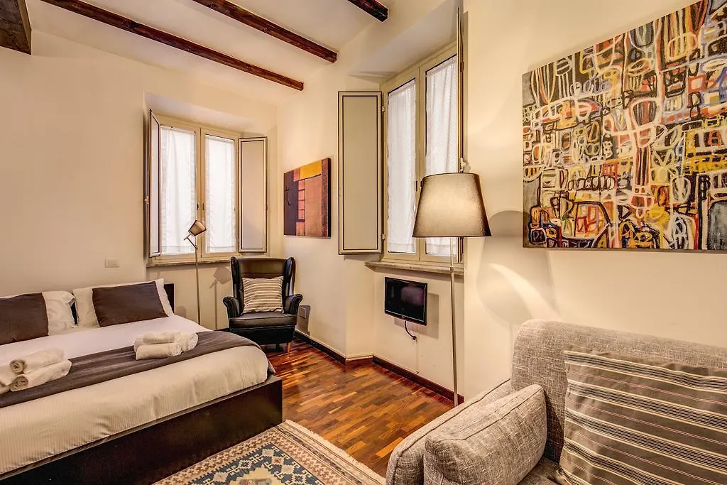 Casawally Rom 0*,  Italien